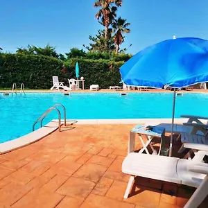 https://casa-vacanze-oasi-verde-con-piscina-vicina-al-mare.sicilyhotelsitaly.net